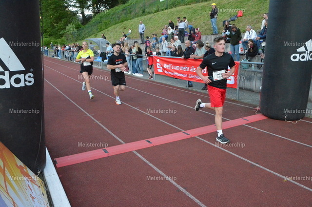 19-28-54_ | Meisterchip Fotoshop - Realisiert mit Pictrs.com