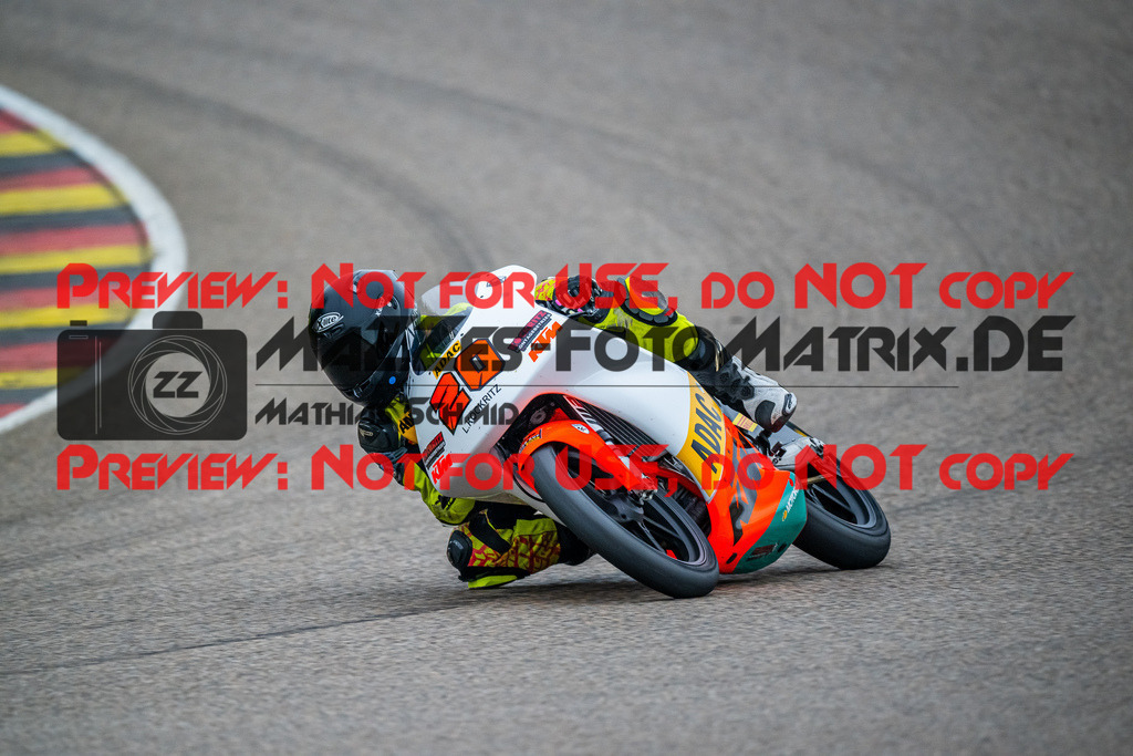MaZZes_FotoMatrix_240503_6007705_1511 | KTM