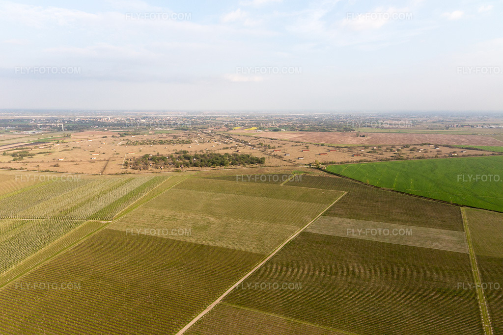 Aerial view: View of the town in Il Cristo in the state Friuli Venezia Giulia, Italy. – Photo: IMG_098781.jpg taken on 04/07/2017 by Werner Riehm/FLY-FOTO.com – Resolution of the original: 5472 x 3648 px