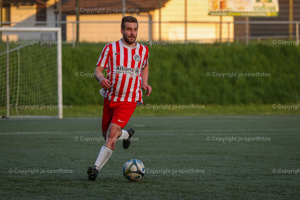 BQ3I3245 | 02.05.2023; Kreisliga C2 Dillenburg; Kunstrasenplatz Oberscheld; SV Oberscheld II - SG Ambach II; Ergebnis 3:4 (0:2)