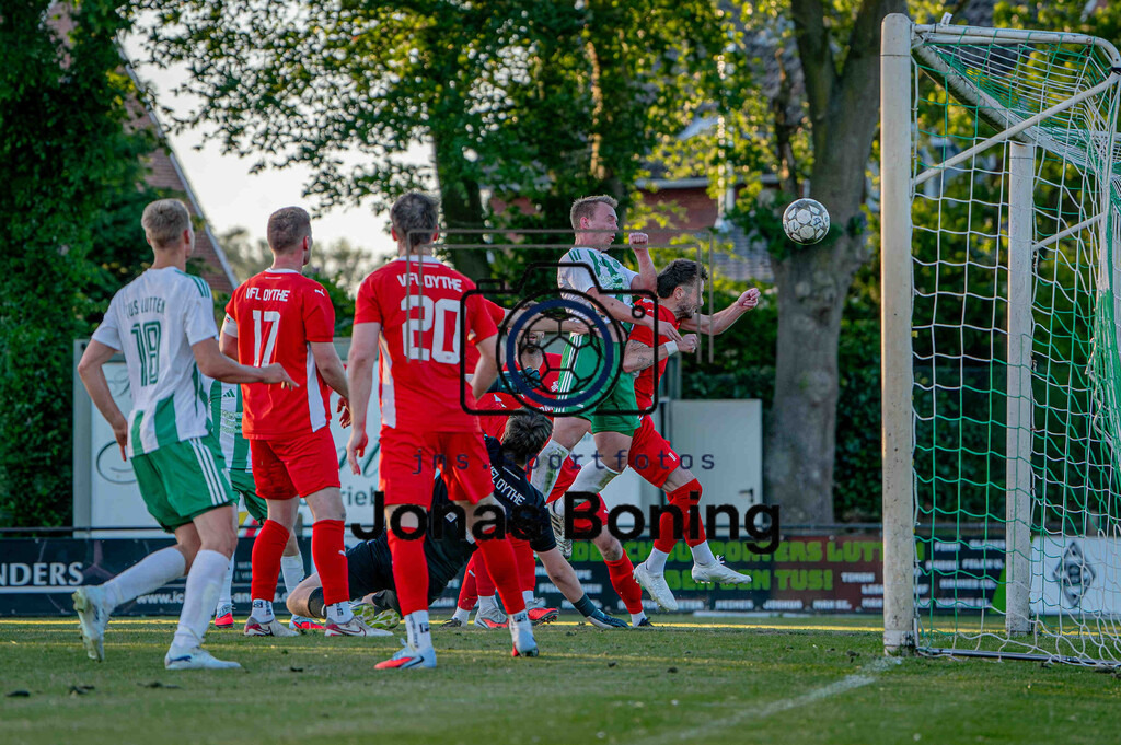 Fußball I Herren I Saison 2025-2026 I Bezirksliga Weser-Ems 4 I 20. Spieltag I TuS Lutten - VfL Oythe I 18524 | jns.sportfotos - Realisiert mit Pictrs.com