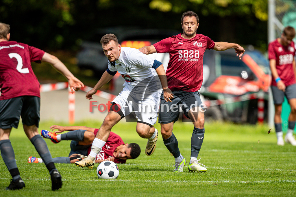 SV Polling II gegen SG Söcking/Starnberg | Fußball A-Klasse Herren Oberbayern Zugspitze Gruppe 5 7. Spieltag, SV Polling II gegen SG Söcking/Starnberg, 20240915,Duell zwischen Maximilian Hoier (SV Polling II 7) und Mujo Causevic (SG Söcking/Starnberg 6),2024-09-15 in Polling (Sportplatz Polling), Mujo Causevic (SG Söcking/Starnberg 6), Maximilian Hoier (SV Polling II 7)Copyright: WolfgangxLindner www.foto-lindner.de / shop.foto-lindner.de