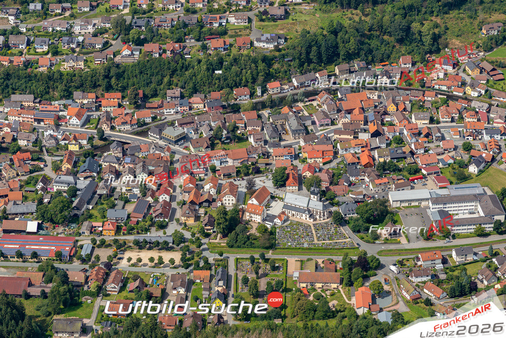 Das Luftbild der Stadt Steinwiesen wurde 2021 vom Flugzeug heraus erstellt (keine Drohne) Aufnahmehöhe ca.450 Meter- hohe Bildauflösung und Druck-Qualität garantiert!