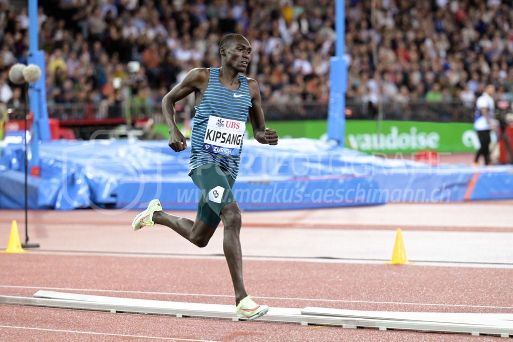 Leichtathletik: Weltklasse Zürich | 08.09.2022, Zürich, Letzigrund, Leichtathletik: Weltklasse Zürich, KIPSANG Lawrence Kemboi (KEN) im 1500m-Lauf der Männer. - Realisiert mit Pictrs.com