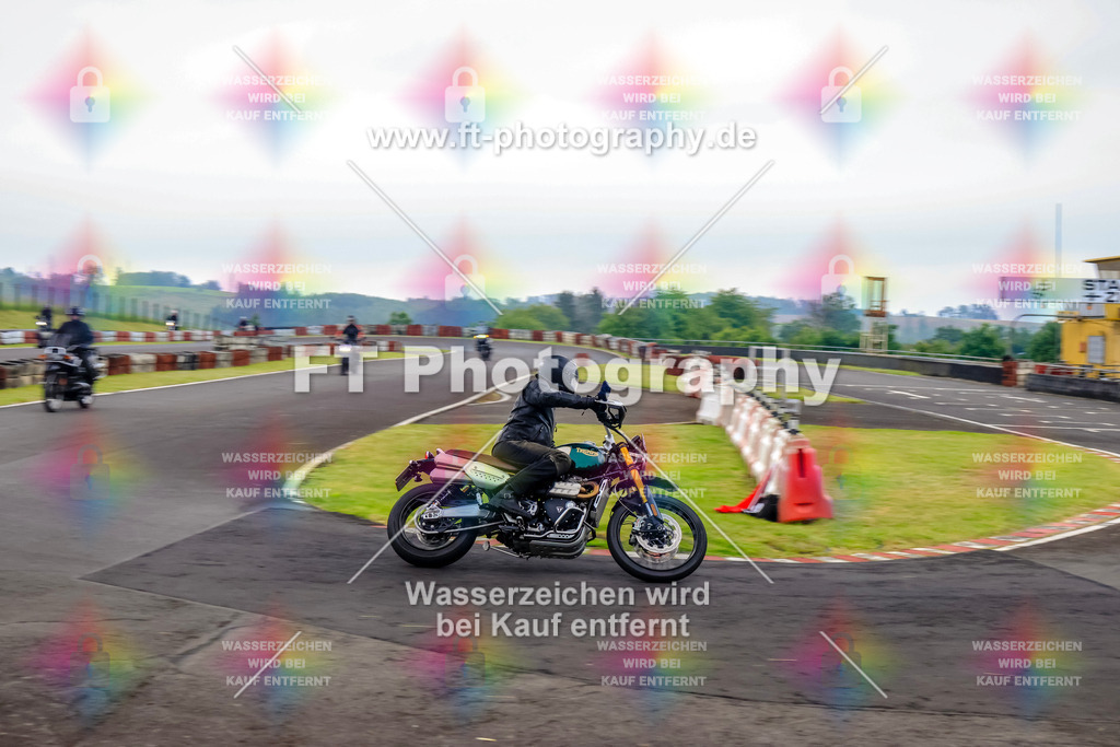 OBK-5250 | Hier findet Ihr Bilder von Touristenfahrten auf der Nürburgring Nordschleife oder von anderen Veranstaltungen die ich besucht habe. Viel Spass beim Durch Schauen 