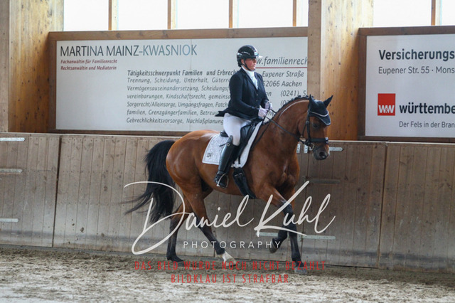 DKP43208 | Turniersportfotografie; Pferdefotografie; Dressurfotografie