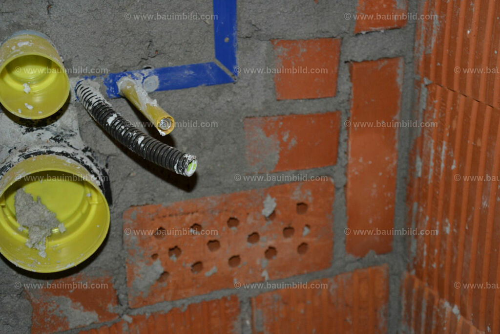 bib-lg07-mauerarbeiten-0281 | Nach LV-Leistungsgruppen sortierte Detailfotos über den Bau eines Hauses. Alle Hausbau-Bilder direkt vom Urheber und Autor der Website Haus-Selber-Bauen.com