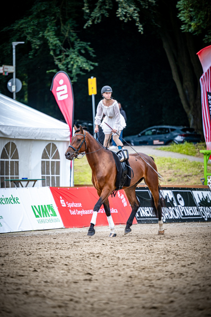 Sielturnier 2026 | Entdecke hochwertige Reitturnierfotos von Foto Oger. Professionell, emotional und authentisch – jetzt Lieblingsmomente im Shop bestellen.Deutschlandweite Turnierfotografie. - Realisiert mit Pictrs.com