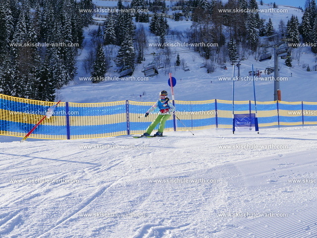 Anna Maria (1) | Photos von der Skischule Warth - Realisiert mit Pictrs.com