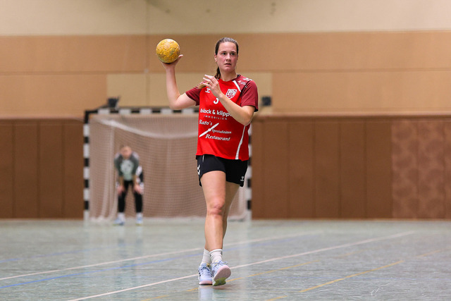 Handball I Damen I Saison 2025-2026 I Verbandsliga Süd I HSG Kalkberg 06 - MTV Dänischenhagen I 14.12.2025.92 | Linda Schulz (3, MTV Dänischenhagen) - Realisiert mit Pictrs.com