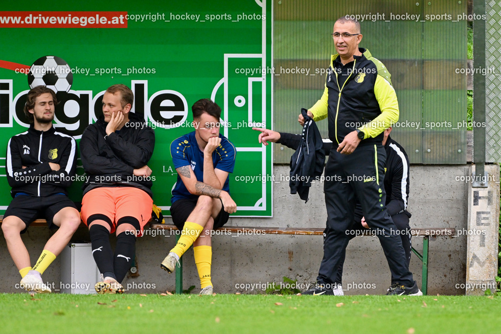 SV Arnoldstein vs. ATUS Velden | Headcoach SV Arnoldstein Stevo Pipunic, SV Arnoldstein vs. ATUS Velden, SV Arnoldstein vs. ATUS Velden am 16.09.2025 in Arnoldstein (Waldparkstadion Arnoldstein), Austria, (Photo by Bernd Stefan)