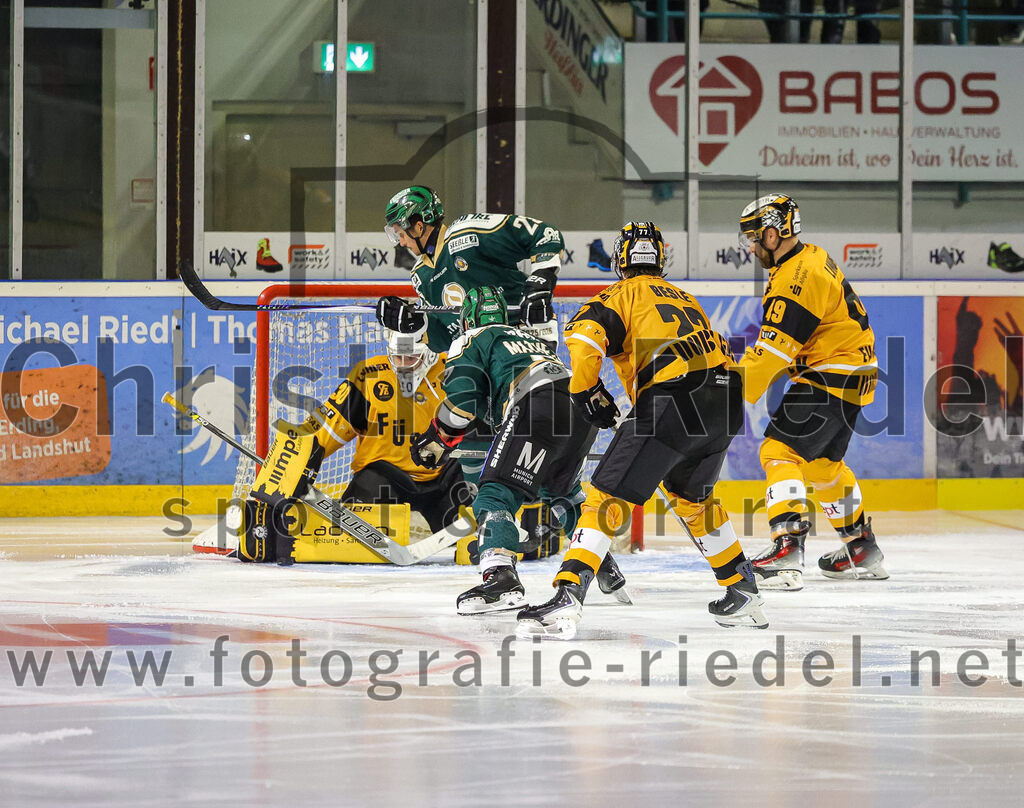 2025-08-22_110_TSV_Erding_gegen_EV_Fuessen | Erding, Deutschland, 22.08.2025:Eishockey, Oberliga Süd 2025 / 2026, Testspiel, TSV Erding gegen EV Füssen, Endergebnis: 1:4Foto: Christian Riedel / fotografie-riedel.net