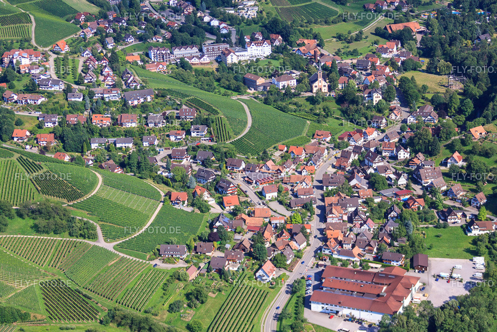 Talstr | Luftbild: Talstr im Ortsteil Büchelbach in Sasbachwalden im Bundesland Baden-Württemberg in Deutschland. Foto: IMG_31484.jpg vom 09.08.2010 durch Werner Riehm/FLY-FOTO.de - Realisiert mit Pictrs.com