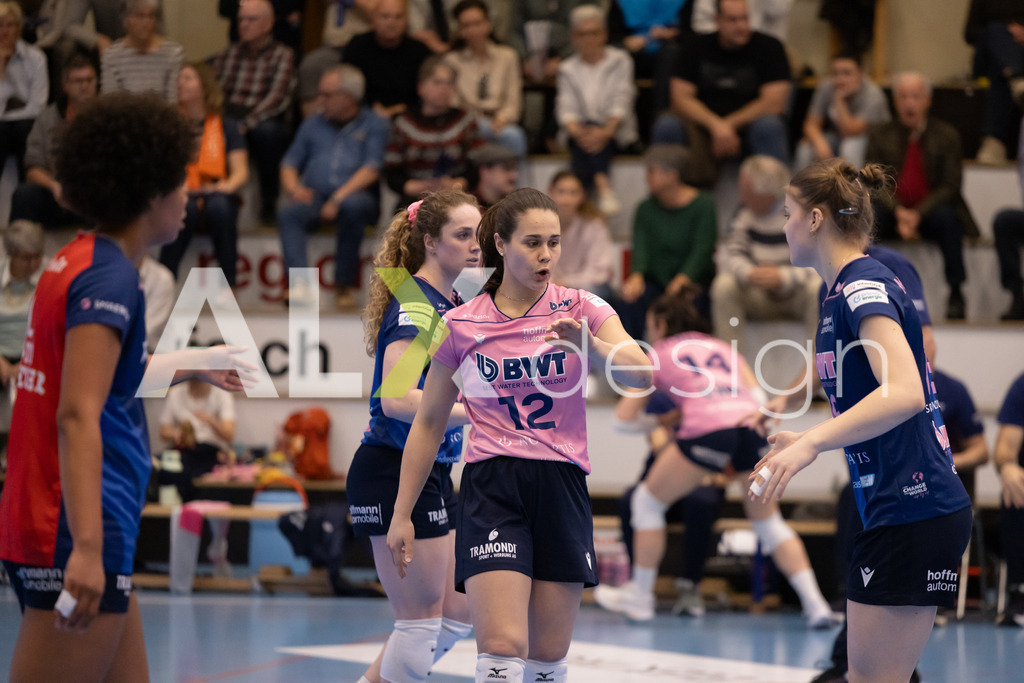 Volleyball I Frauen I Saison 2025-2026 I Volleyball NLA | Women I 1/2 Finals I  VC Kanti Schaffhausen - Sm'Aesch Pfeffingen I 07.03.2026 | 12 Livia Saladin (CH) (Sm'Aesch Pfeffingen) – Libera - Realisiert mit Pictrs.com