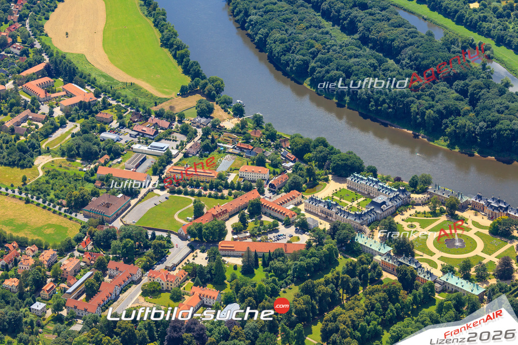 Die Luftaufnahme der Stadt Pillnitz wurde vom UL-Flugzeug heraus erstellt ( keine Drohne )- hohe Auflösung für beste Qualität