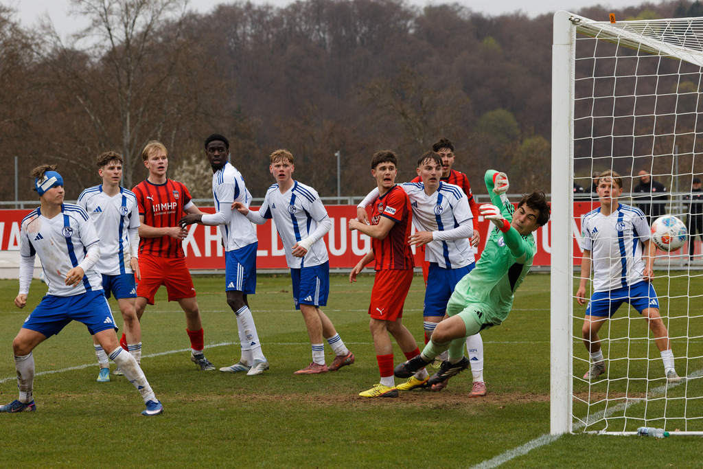 20260412-FCHS04_225 | 1.FC Heidenheim 1846 vs. FC Schalke 04, Fußball, U19, A-Junioren, NWL, U19-DFB-Nachwusliga, 2025/2026, 8. Spieltag, 12.04.2026 in Heidenheim, Walter-Birkhold-Jugendstadion (Foto: Michael Bulling) - Realisiert mit Pictrs.com