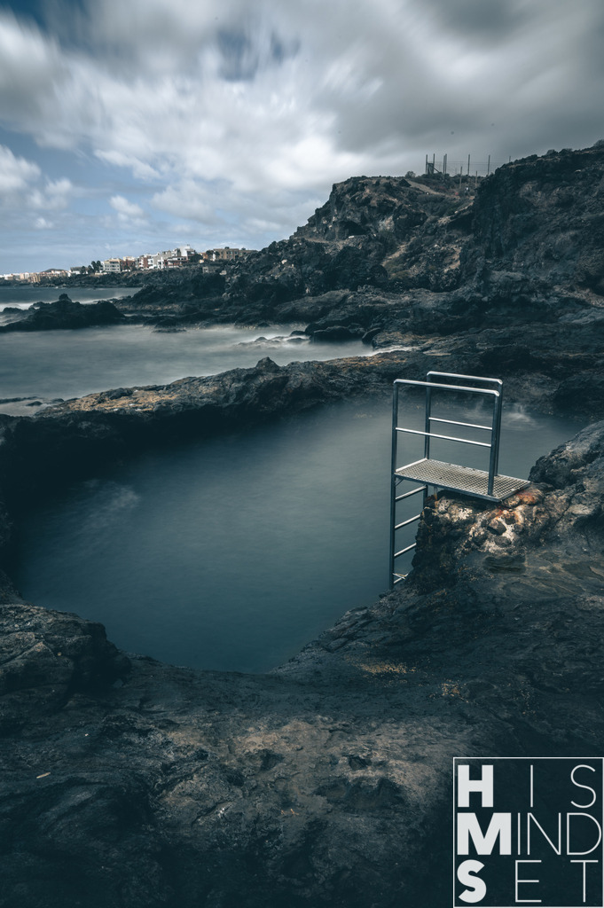 Steps to Fog | Sichere dir dein Lieblingsbild von HISMINDSET als Print für dein Zuhause oder das Büro! - Realisiert mit Pictrs.com