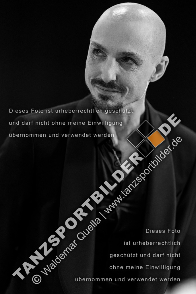 20240120-00626 | Hier finden Sie Tanz Bilder vom Latein und Standard Formationen tanzen. Sportbilder vom Tanzsport. Schöne Fotos und von Weltmeisterschaft, Europameisterschaft, Bundesliga, Regionalliga, Oberliga und Landesliga sowie von GOC Stuttgart, DanceComp, WM Bremen