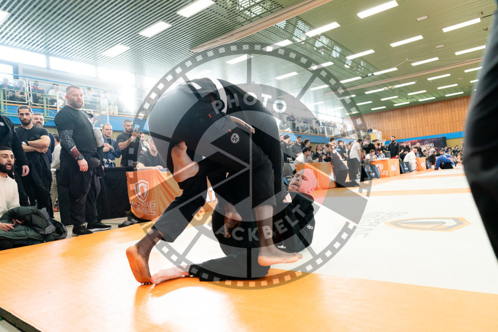 20251122PBB12985 | Athletes compete during the Grappling Industries Berlin Jiu-Jitsu and Grappling Championship, on November 22, 2025 in Berlin, Germany. © photoblackbelt