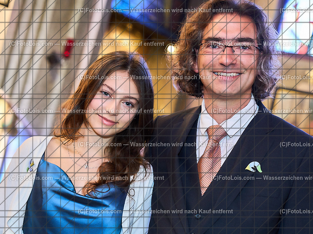 ALP0495_PfarrFirmung Wieselburg_Firmling-PateIn | (C)FotoLois.com, Alois Spandl, Firmung in der Pfarrkirche Wieselburg mit Generalvikar Dr. Christoph Weiss, Dechant Pfarrer Daniel Kostrzycki und Monignore Franz Dammerer, Sa 15. Juni 2024.