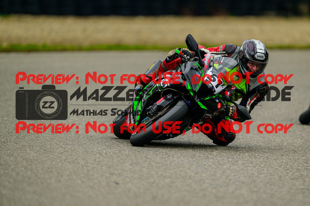 MaZZes_Fotomatrix_20241003_6007705_7947 | ROT