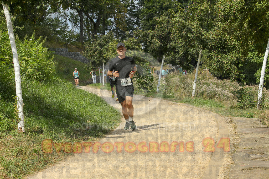 250824_1310_EX1_1554 | Sportfotografie im Rhein-Sieg Kreis, Köln, Bonn, NRW, Rheinland Pfalz, Hessen, etc. Unser Tätigkeitsfeld umfasst den Laufsport vom Volkslauf über den Marathon, Duathlon, Triathon bis zum Ultralauf wie Kölnpfad Ultra oder Schindertrail.