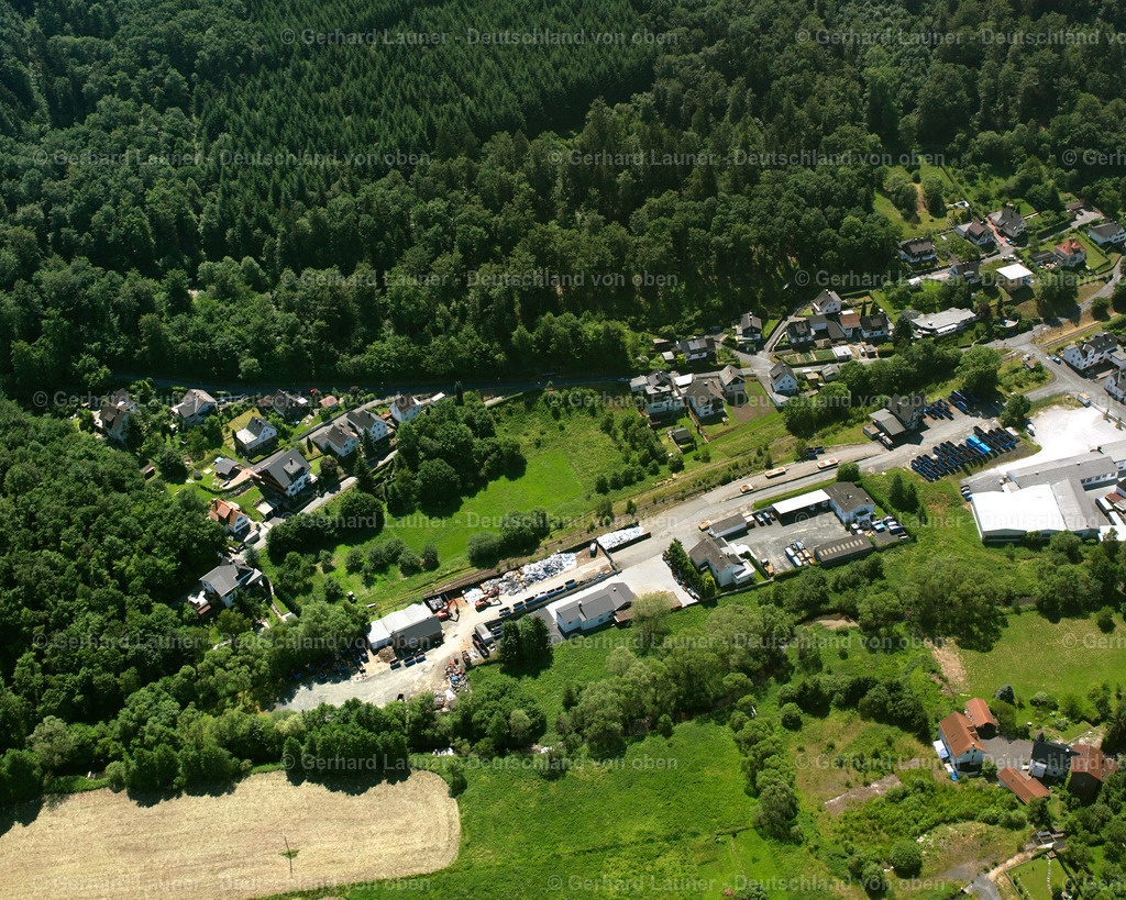2610592 | FROHNHAUSEN 09.06.2006 Industrie- und Gewerbegebiet  in Frohnhausen im Bundesland Hessen, Deutschland // Industrial and commercial area  in Frohnhausen in the state Hesse, Germany Foto: Gerhard Launer