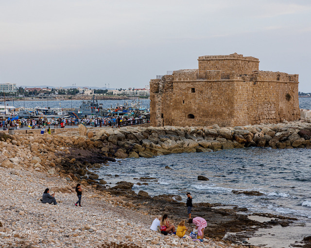 IMG_2022_10_15_0028118 | Professionelle Fotografen für Portrait-, Produkt-, Beauty -, Fashion-, kommerzielle - u. Hochzeitsfotografie sowie für Veranstaltungen. Lokal vor Ort oder in lokalen Studios.