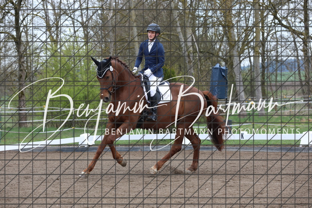 AZ2A4052 | Benjamin Bartmann Photomoments