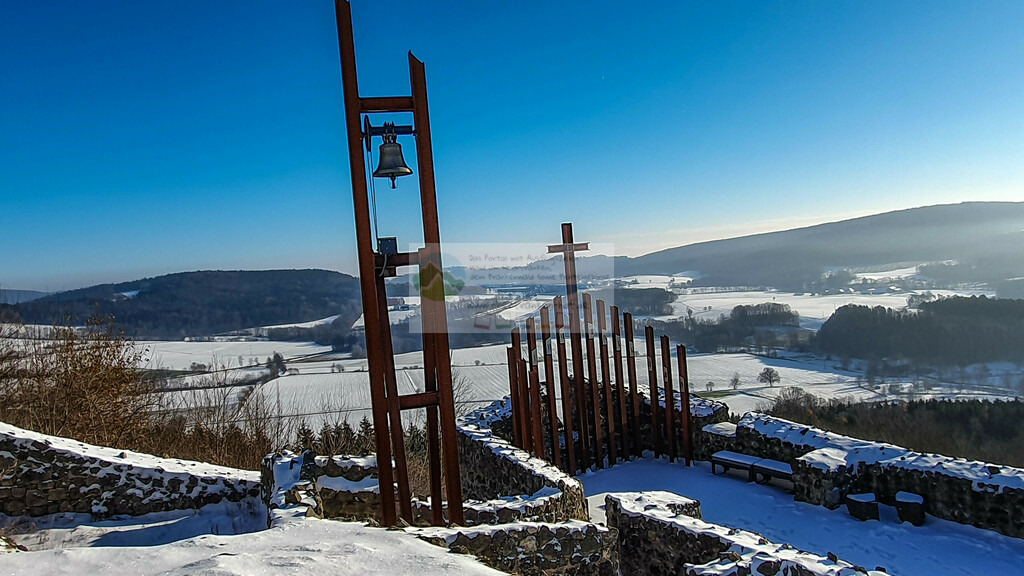Burgruine Waldeck Winter | Impressionen rund um Hochfranken - Frankenwald - Fichtelgebirge - Realisiert mit Pictrs.com
