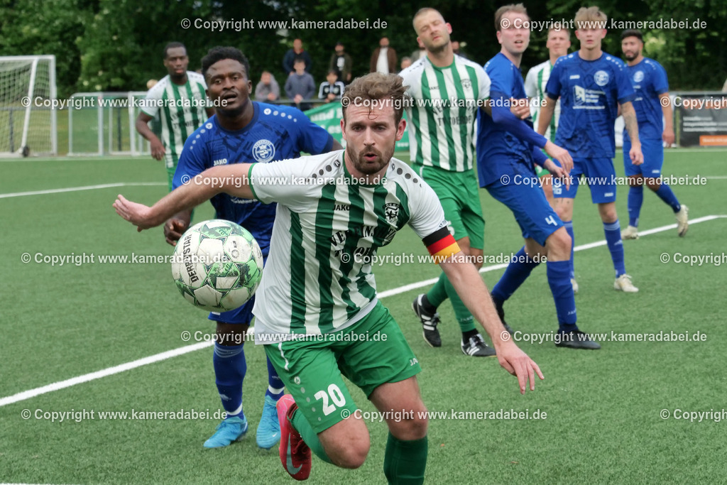 Fußball : Bezirksliga : TV Voerde - FC Sterkrade 72 | Fußball : Bezirksliga : TV Voerde - FC Sterkrade 72 am 25.05.2025 in Voerde - Realisiert mit Pictrs.com