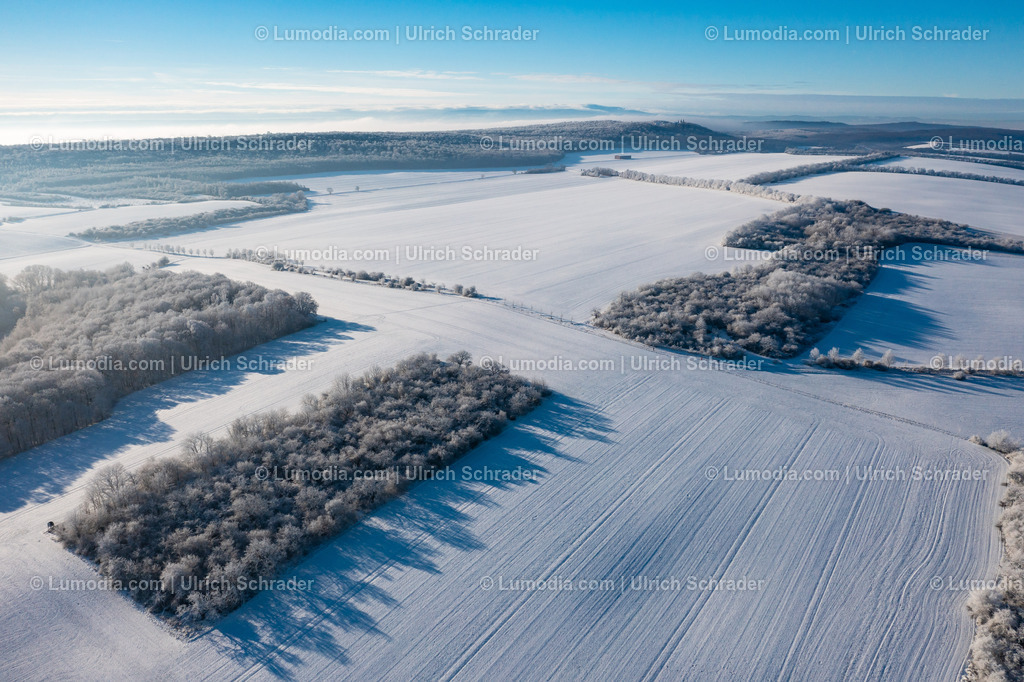 10049-51537 - Ein Wintertag | Stockfoto und Bilderpool mit Bildmaterial aus Deutschland, dem Harz, Halberstadt, Quedlinburg, Wernigerode und weltweit. Qualitativ hochwertige und professionelle Fotos anschauen und kaufen. - Realisiert mit Pictrs.com