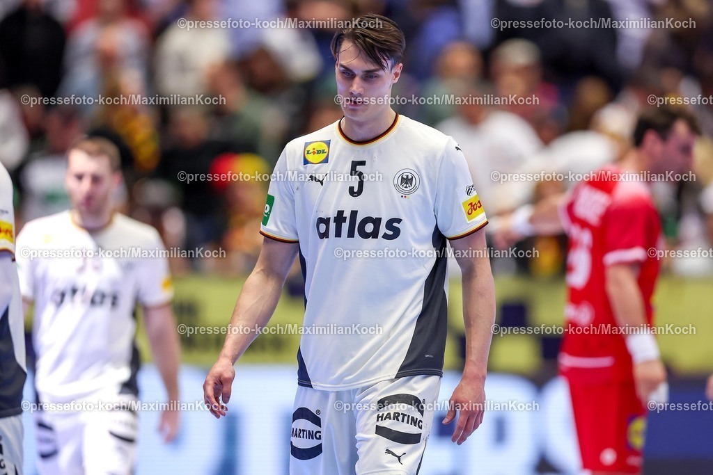 EHF15012602148 | 15.01.2026, Handball, Men's EHF EURO 2026, Deutschland - Österreich, Jyske Bank Boxen in Herning, Dänemark, Preliminary Round:  Miro Schluroff (Germany #05) 