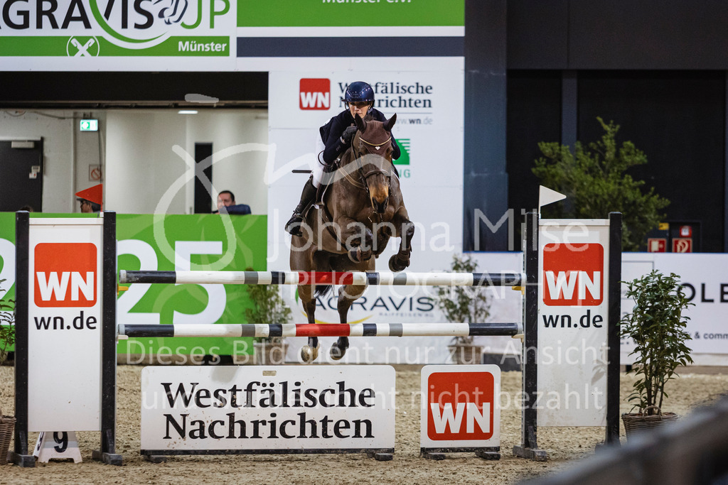 250108_Muenster_Mannschaft1-192 | Deine schönsten Turniermomente als professionelle Fotos! Entdecke hochwertige Pferdesport-Fotografie im Online-Shop. Jetzt Fotos finden & bestellen!