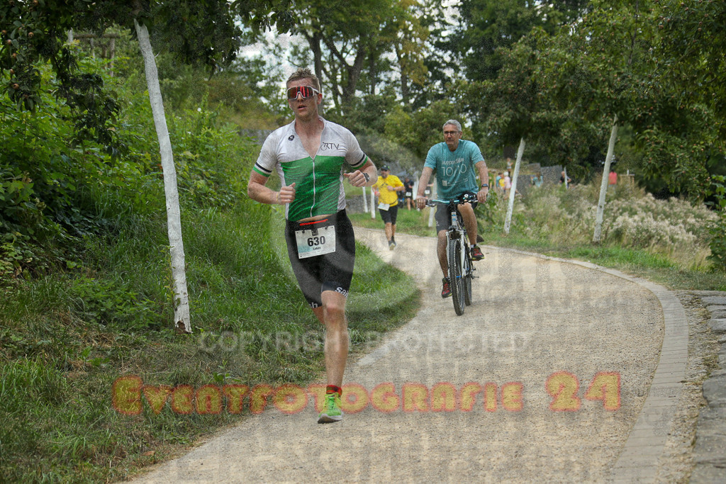 250824_1403_EX1_4773 | Sportfotografie im Rhein-Sieg Kreis, Köln, Bonn, NRW, Rheinland Pfalz, Hessen, etc. Unser Tätigkeitsfeld umfasst den Laufsport vom Volkslauf über den Marathon, Duathlon, Triathon bis zum Ultralauf wie Kölnpfad Ultra oder Schindertrail.