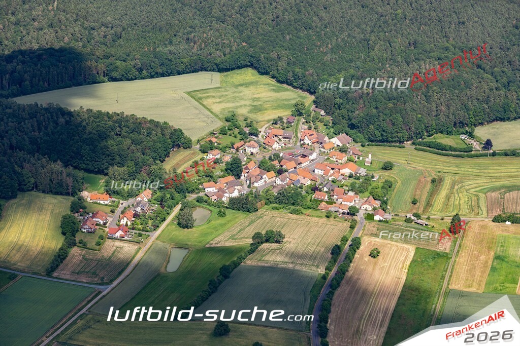 aktuelles Luftbild von Fitzendorf  - Luftaufnahme wurde 2019 von https://frankenair.de mittels Flugzeug (keine Drohne) erstellt.