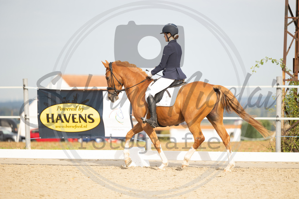 994A1078 | sabrinanicolaifotografie - Realisiert mit Pictrs.com