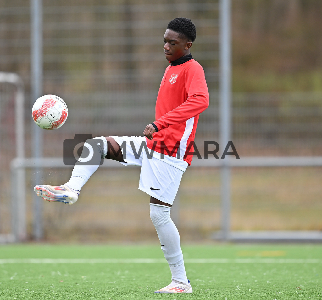 Fussball I Herren I Saison 2025-2026 I Bundesliga I 6. Spieltag I Eintracht Frankfurt - FC Bayern München  | MWMARA - Realisiert mit Pictrs.com