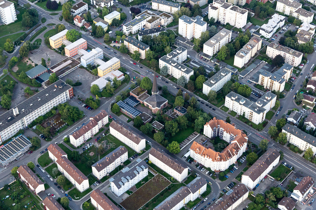 Luftbild: Johanneskirche in Speyer im Bundesland Rheinland-Pfalz in Deutschland. Foto: IMG_116559.jpg vom 11.08.2019 durch Werner Riehm/FLY-FOTO.de