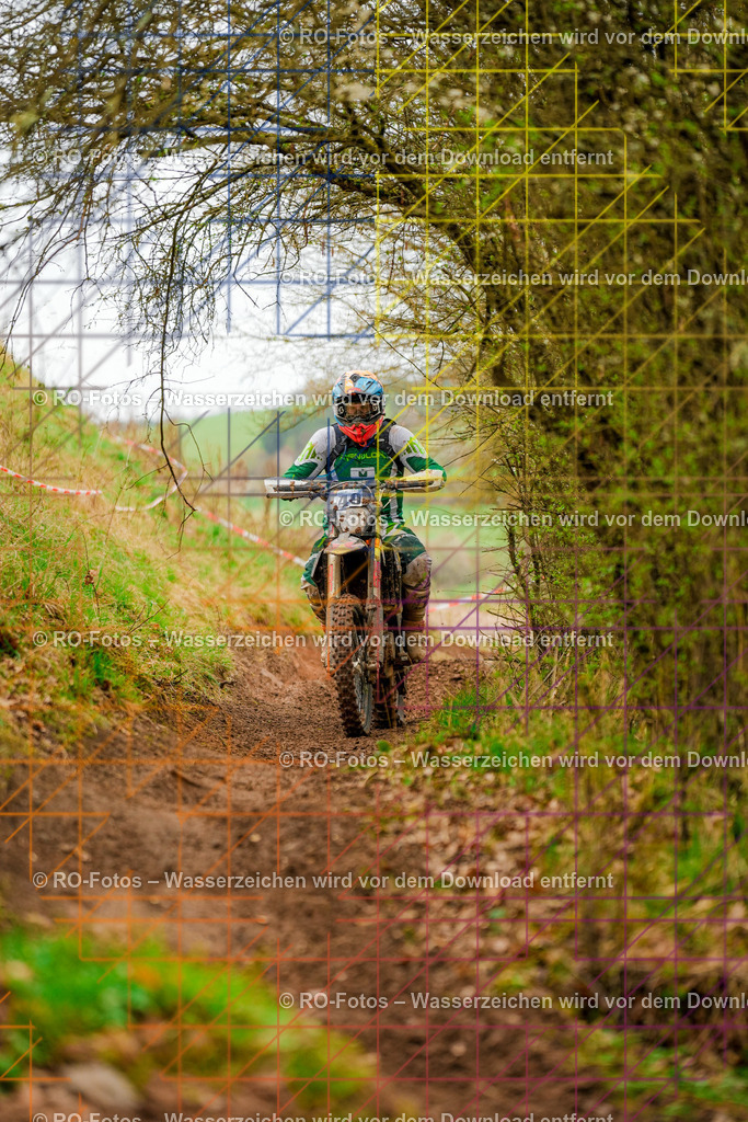 4 Lauf Mernes-1023 | Sportfotografie von RO-Fotos: Motorsport, Motocross, Enduro, Laufveranstaltungen und Triathlon. Professionelle Fotos von Sportlern und Events. - Realisiert mit Pictrs.com