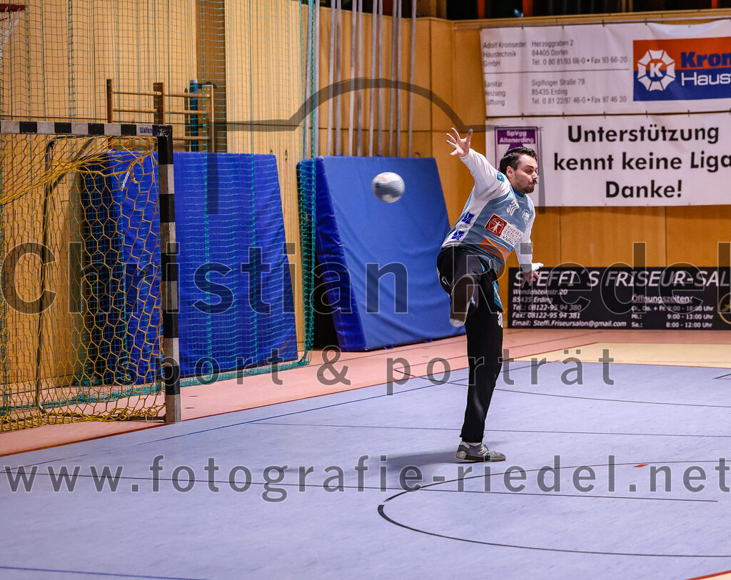 2024-11-24_101_SpVgg_Altenerding_gegen_ASV_Dachau | Erding, Deutschland, 24.11.2024:Handball, Bezirksoberliga Männer 2024 / 2025, 8. Spieltag, SpVgg Altenerding gegen ASV Dachau, Endergebnis: 30:23Torwart Valentin Hagitte (ASV Dachau, #30)Foto: Christian Riedel / fotografie-riedel.net