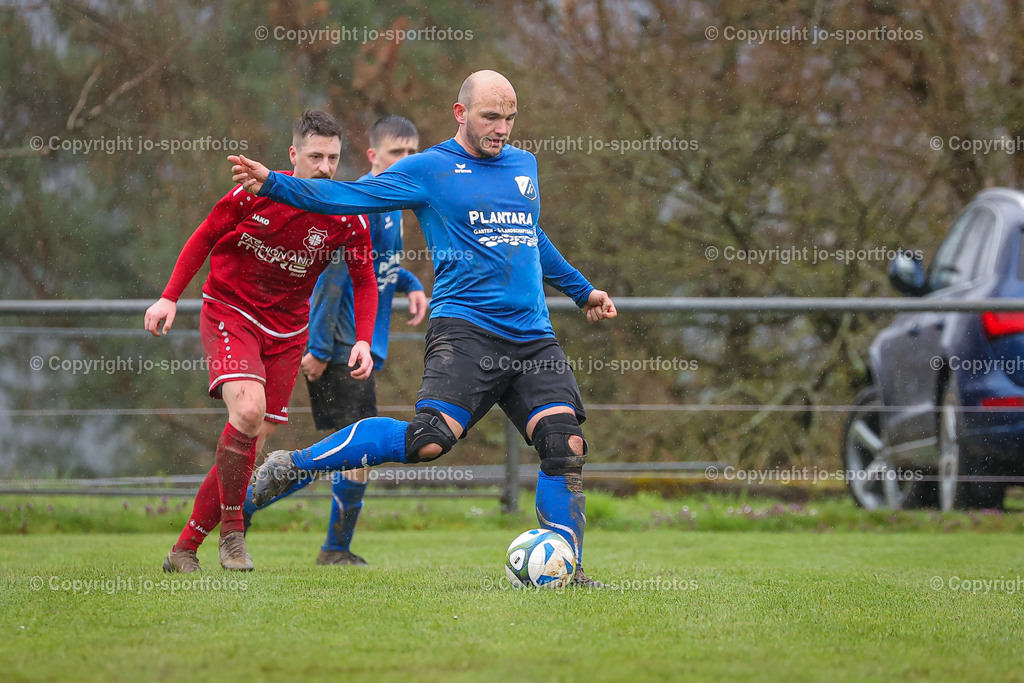 BQ3I5791 | 15.04.2023; kreisliga A Wetzlar; Rasenplatz Niederlemp; SpVgg Lemp - TSV Blasbach; Ergebnis: 0:1 (0:0)