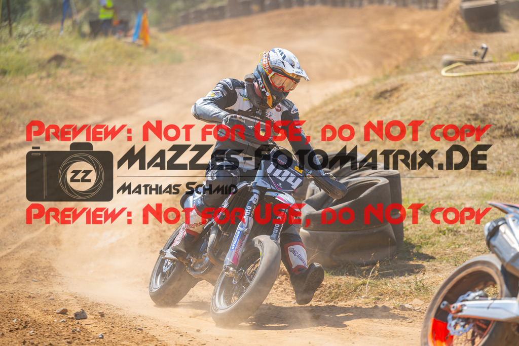 MaZZes-Fotomatrix-20260815-606946 | S2