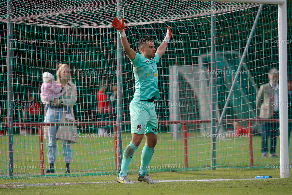 A_LUI_230923_35 | SPORT,FUSSBALL,LT1 OOELIGA ASKOE OEDT-SV ZEBAU BAD ISCHL 29.09.2023 IM BID: TORHUETER ALEXANDER MAIR (BAD ISCHL)FOTO:FOTOLUI