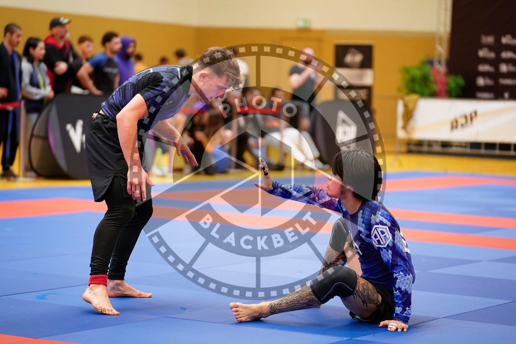 20240203PBB09442 | Fighters compete during the Brazilian Jiu-Jitsu Championship of the AJP Tour in Maintal by Frankfurt am Main, Germany, on February 2, 2024.