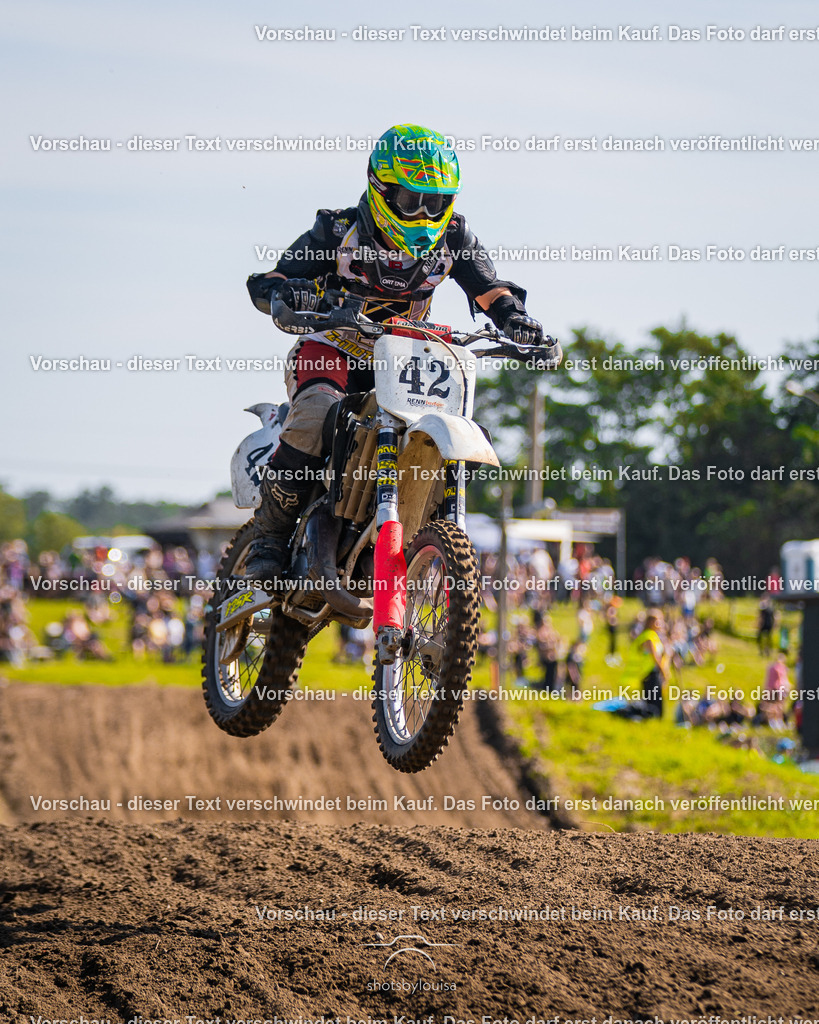09_20_LM_Schenkenhorst-8685 | Sportfotografin aus Berlin-Brandenburg mit Fokus auf Motocross. Ich halte deine sportliche Leistung und echte Emotionen auf und neben der Strecke professionell fest. Entdecke die Fotos von deinem Rennen und bestelle sie direkt hier im Shop.