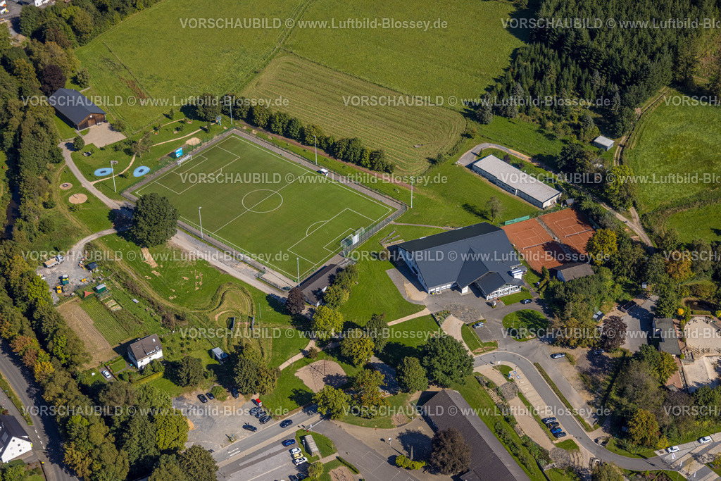 Lennestadt230909939Saalhausen | Luftbild, TRACTO-Sportpark Saalhausen, Lennestadt, Sauerland, Nordrhein-Westfalen, Deutschland
