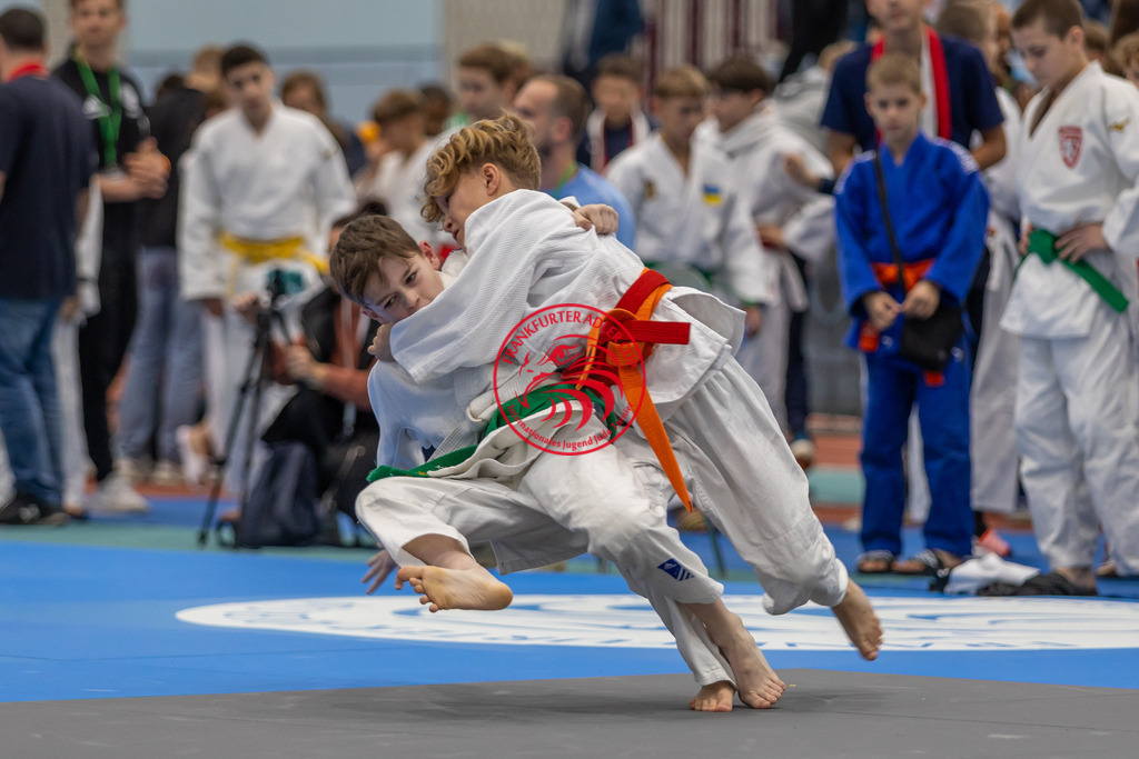 Internationaler Adler Cup 2024 | Foto vom Internationalen Adler Cup Judo Turnier im Sport- und Freizeitzentrum Kalbach im Oktober 2024 - Realisiert mit Pictrs.com