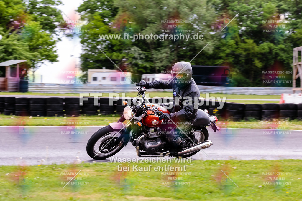 MotoTeamVBK-20107 | Hier findet Ihr Bilder von Touristenfahrten auf der Nürburgring Nordschleife oder von anderen Veranstaltungen die ich besucht habe. Viel Spass beim Durch Schauen 