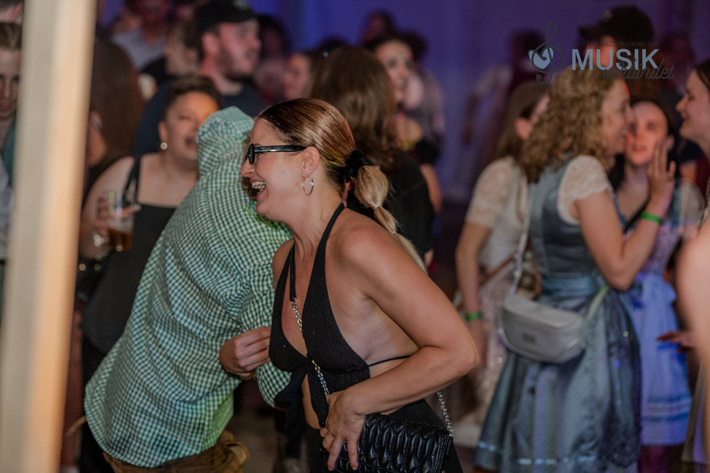 DSC_3961 | "Fussifoto.com – Ihr Ansprechpartner für hochwertige Fotografie! Entdecken Sie kreative Bilder und professionelle Dienstleistungen. Kontaktieren Sie uns für Ihre Projekte!"